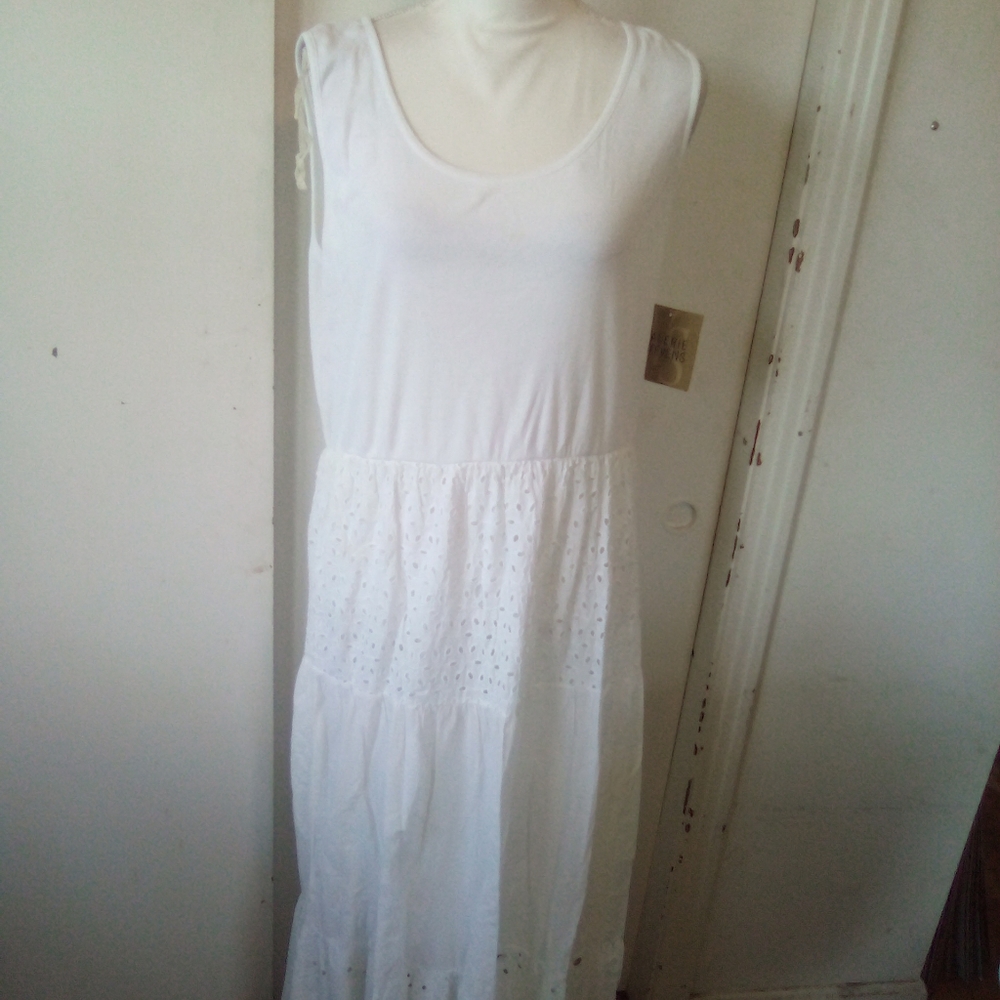 Valerie Stevens white maxi dress size L